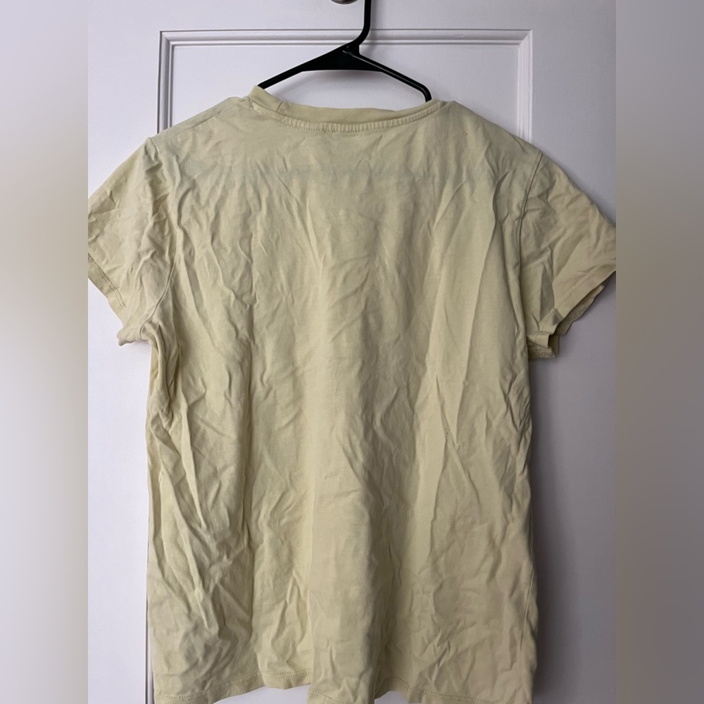 levi’s tee shirt